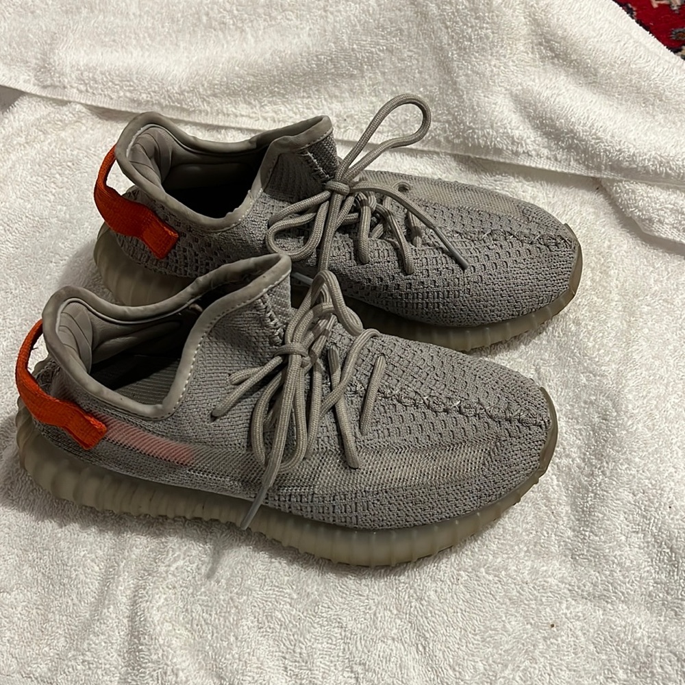 Yeezy boost 350 tail light taillight